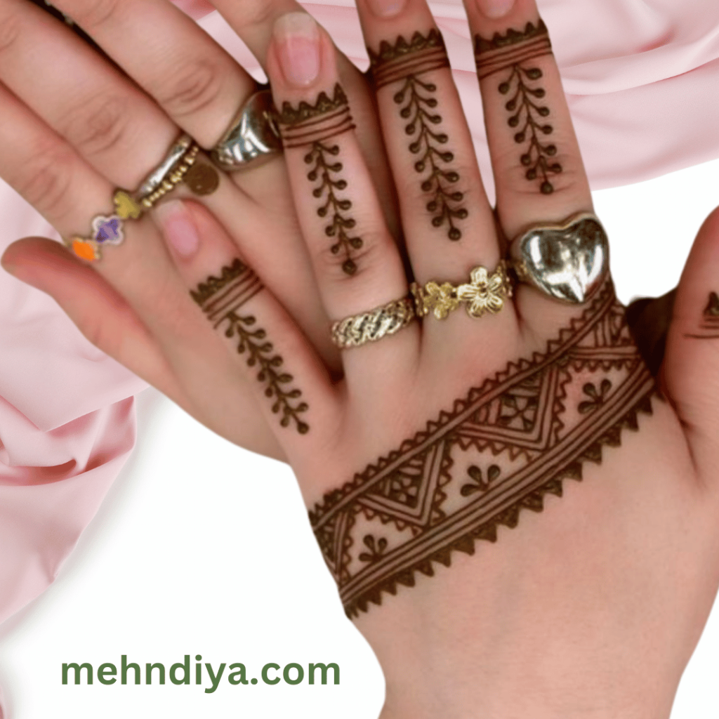 Moroccan back hand henna design simple pattern