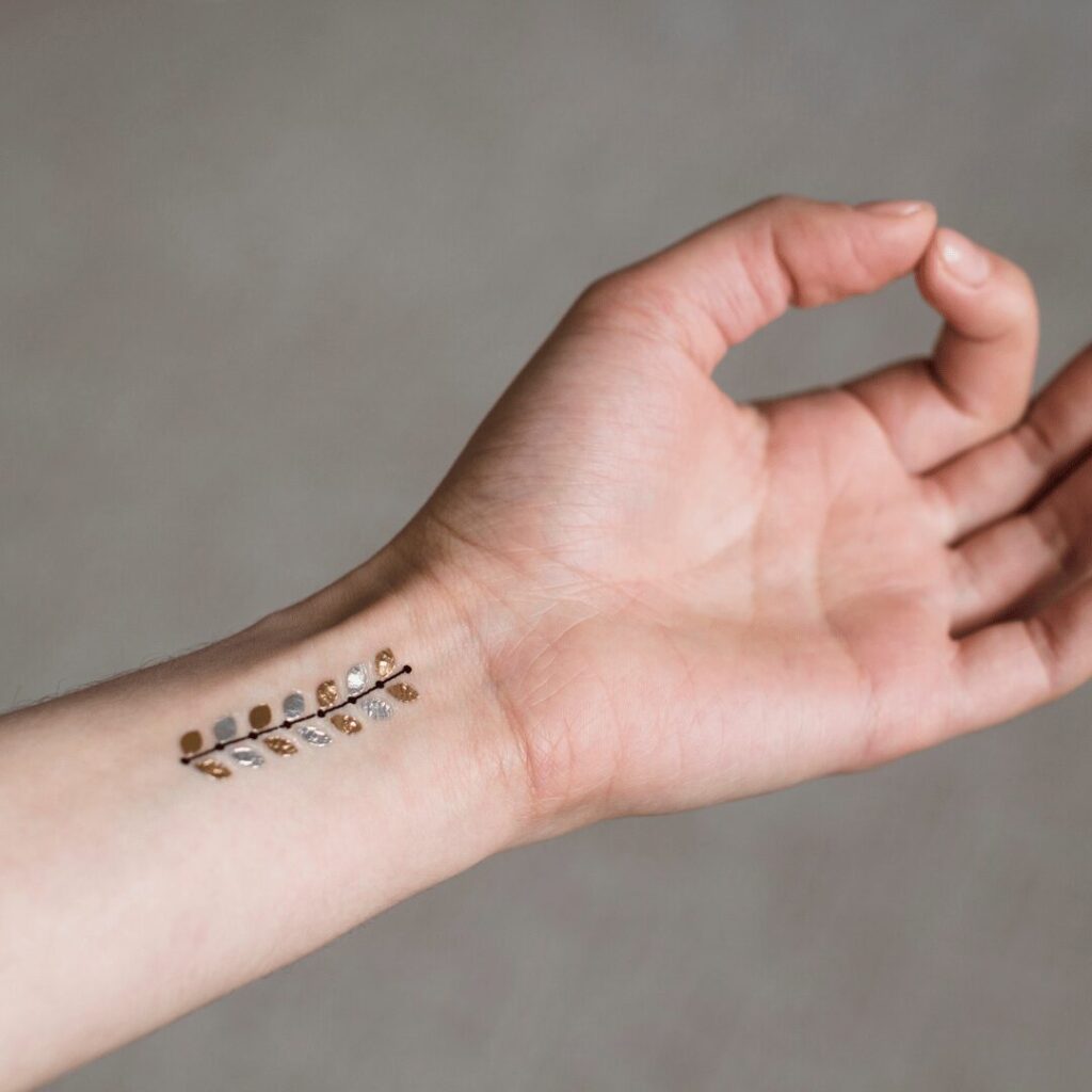 wrist tattoo mehndi design
