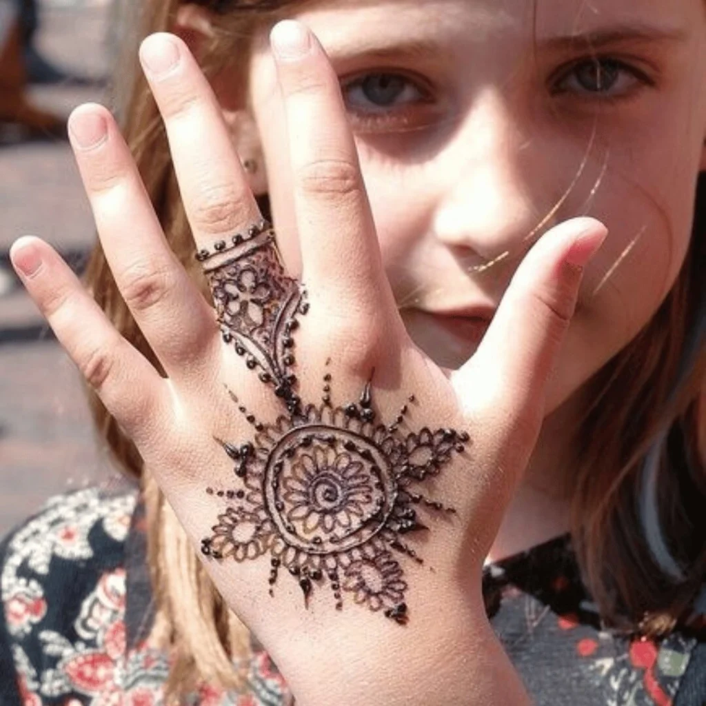 simple mehndidesigns for kids photo
