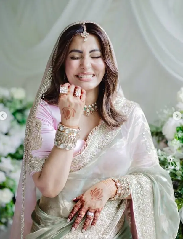 Hina khan mehndi designs