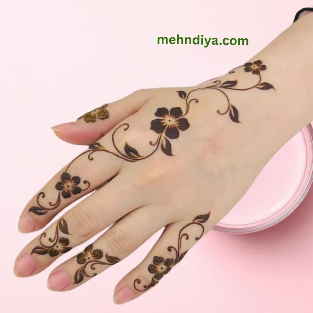 200+ simple Khaleeji Henna Designs (Gulf country henna designs) 21 khaleejihennapatternsimple